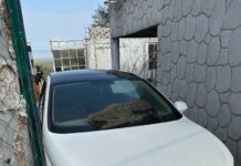 En cateo, aseguran inmueble y recuperan vehículo con reporte de robo