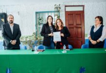 Entregan nombramiento a nueva directora del IMCED