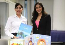 Reconocen a Miss Lesly, maestra que viraliza contenido educativo